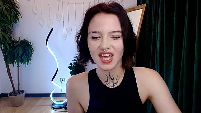 Snapshot of Elastikisss chatting on October 16, 2:36 am Elastikisss online show from October 16, 2:36 am
