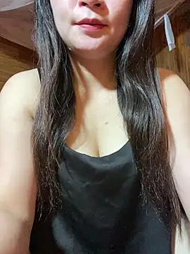 violet-00 online show from May 15, 11:51 pm