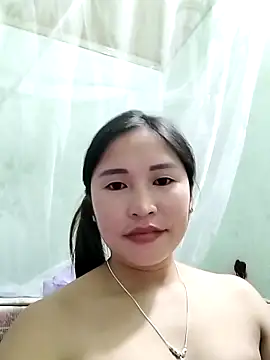 Snapshot of Mai4568 chatting on October 3, 6:24 pm Mai4568 online show from October 3, 6:24 pm
