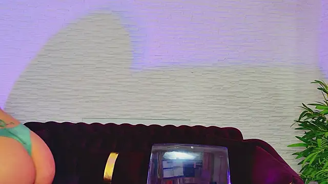 MeganSin  online show from February 15, 6:49 am