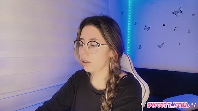 sweettvera online show from November 3, 10:08 am