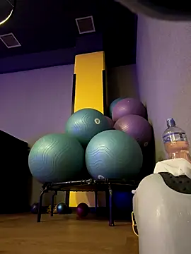 Anavalle online show from September 29, 4:45 pm