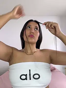 IsabellaJoness  online show from January 13, 8:35 pm