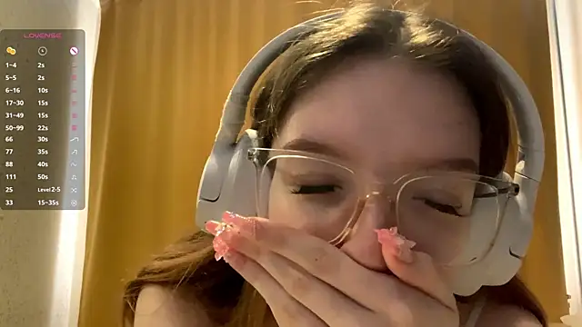 Snapshot of KrystinFunches chatting on September 24, 9:19 am KrystinFunches online show from September 24, 9:19 am