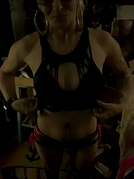 blondebarbiebae online show from October 17, 6:55 pm