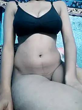 Snapshot of Nisha_queen675 chatting on October 10, 4:45 pm Nisha queen675 online show from October 10, 4:45 pm