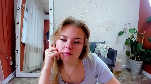 Melissa 199 online show from November 25, 5:42 am