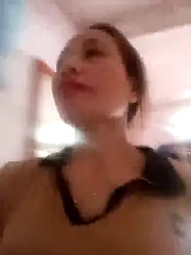 Snapshot of suka-bae chatting on October 15, 3:20 am suka-bae online show from October 15, 3:20 am