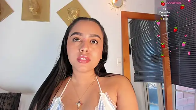 CharlottePetitte online show from November 12, 9:02 pm