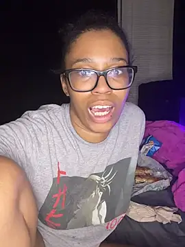 YeahhhitsBreezy online show from March 5, 1:01 am