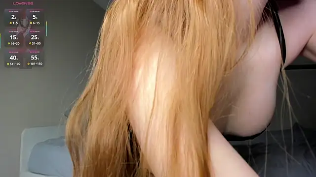 Red FoxGirl online show from April 2, 3:09 pm