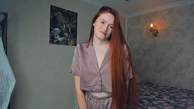 Snapshot of Red_FoxGirl chatting on September 29, 2:55 pm Red FoxGirl online show from September 29, 2:55 pm