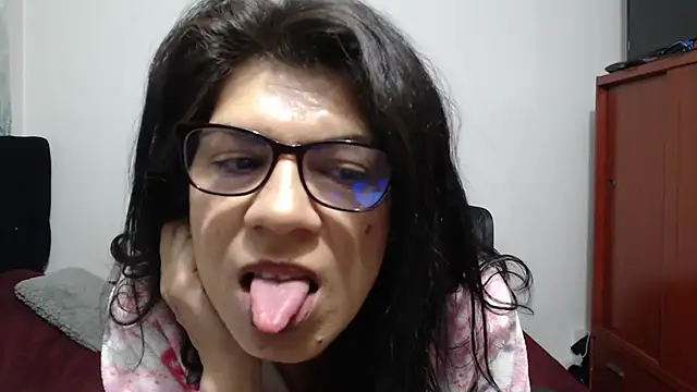 abrilsex23 online show from April 3, 11:47 pm