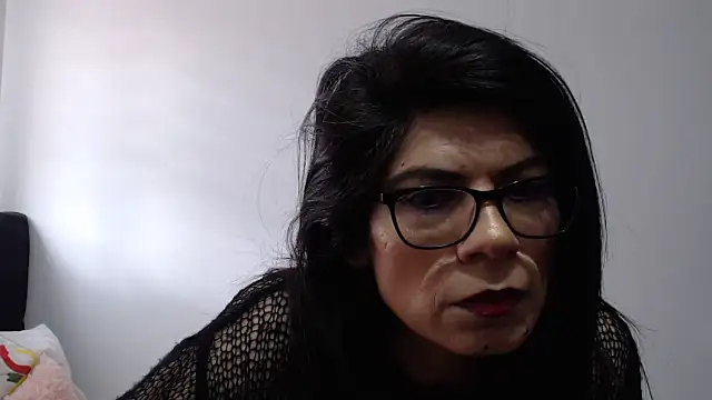Snapshot of abrilsex23 chatting on October 18, 6:42 pm abrilsex23 online show from October 18, 6:42 pm