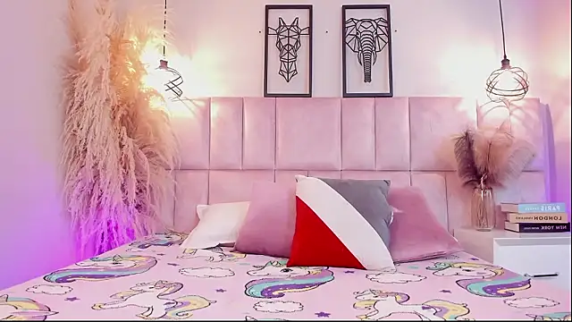 Charlotte hall  online show from January 17, 3:36 am