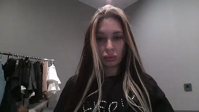 Meloriss online show from October 28, 7:19 pm