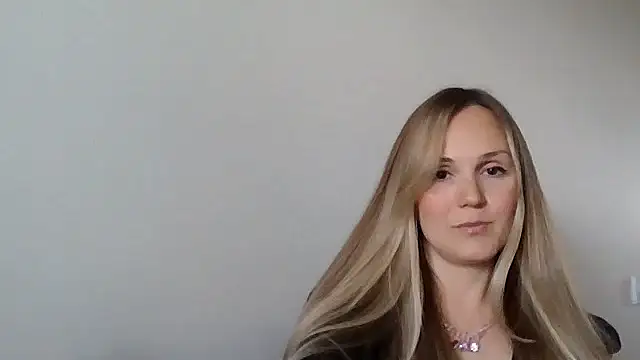 Kyrelinn online show from October 26, 6:42 am