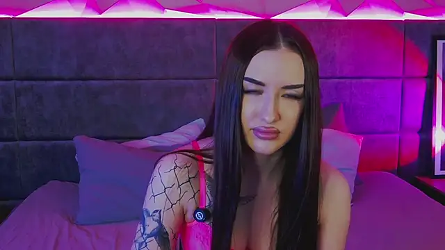 Luna Olsen online show from February 20, 5:06 am