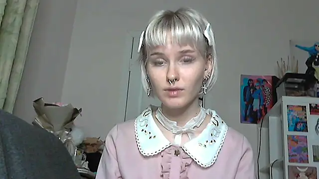 Paradoxy  online show from December 1, 8:55 pm