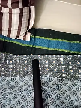 Minakshi 677 online show from October 19, 10:50 am