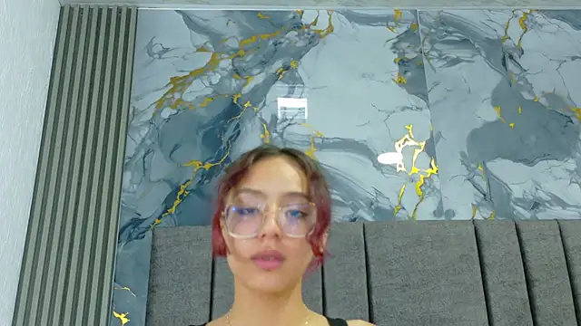 Snapshot of Abrilmirren chatting on September 28, 12:43 pm Abrilmirren online show from September 28, 12:43 pm