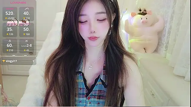 Coco-Di online show from May 19, 2:07 am