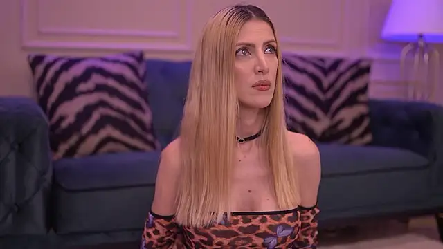 EllaBlake online show from March 27, 5:31 am