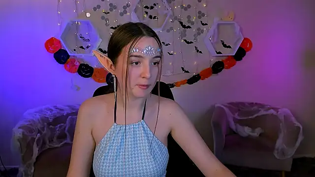 leslie bird online show from October 22, 3:17 pm