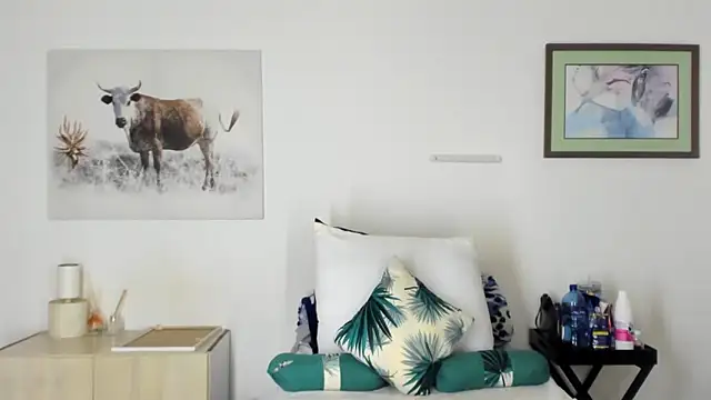 ConnieSmall24 online show from April 20, 11:08 pm