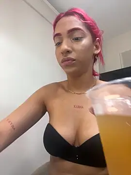 theladymonserrateshow online show from October 27, 12:12 pm