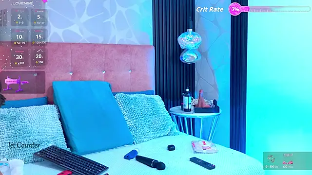 LiaTeylor online show from April 11, 7:06 pm