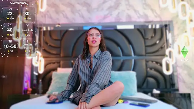 LiaTeylor online show from November 15, 2:34 am