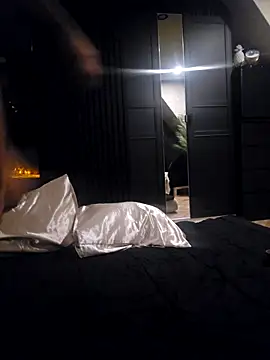 WhimsicalBirdette online show from October 7, 10:03 pm