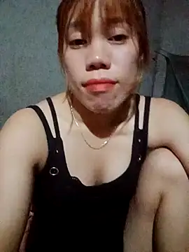 Snapshot of nhinhi-sexy chatting on October 12, 1:35 pm nhinhi-sexy online show from October 12, 1:35 pm