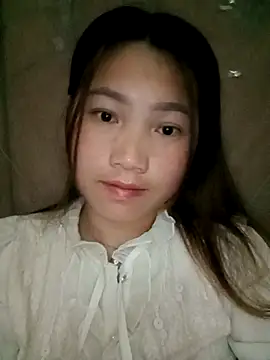 min-xinh online show from November 17, 4:08 pm