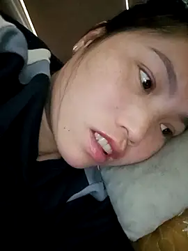 min-xinh online show from December 2, 1:29 am