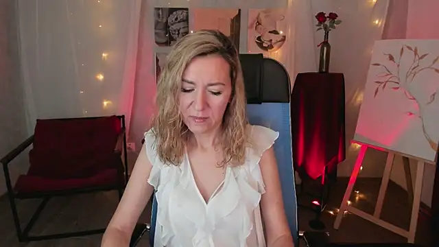 DonnaSmitth online show from February 24, 7:01 pm