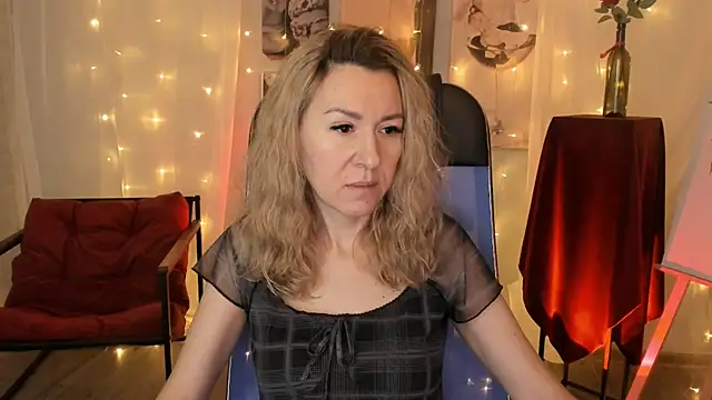 DonnaSmitth online show from February 5, 6:55 pm