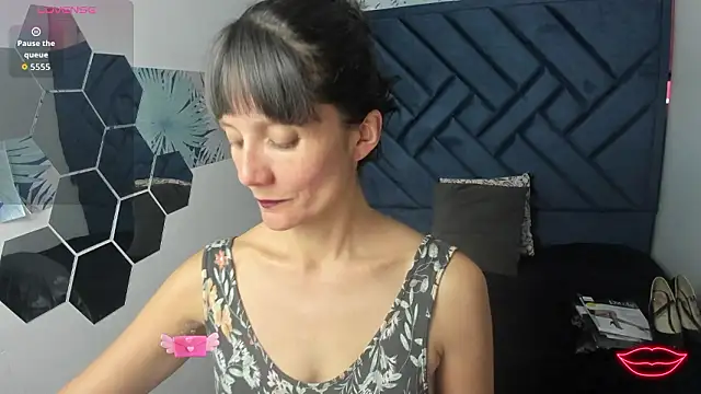 Valery More   online show from January 14, 2:55 pm