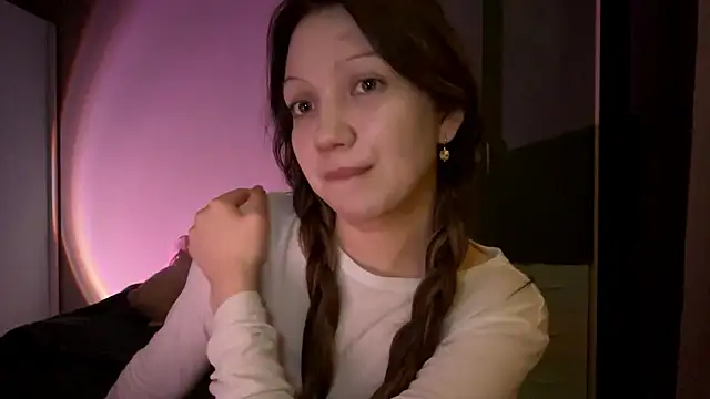 EmiIyKitty online show from March 2, 7:53 pm