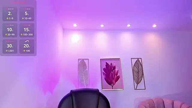 zharaa fox online show from April 8, 4:47 am