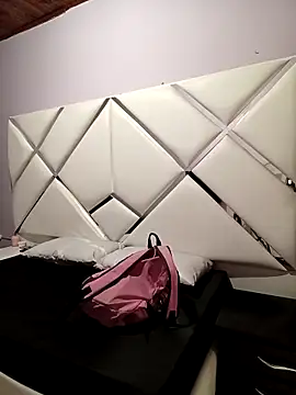 Amelia Rivas online show from October 23, 7:09 pm