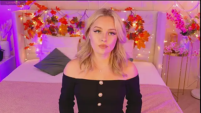 EllyLinn online show from December 1, 4:42 pm