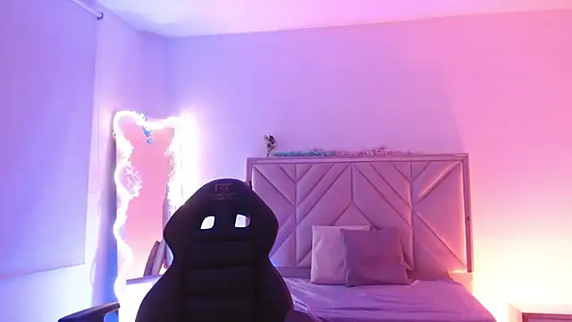 Ixchel tay online show from November 20, 4:46 am