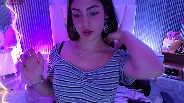 Ixchel tay online show from April 13, 10:05 am