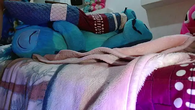 luna hawks online show from February 21, 10:54 pm