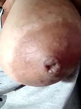 Hotmommax online show from February 14, 5:20 am