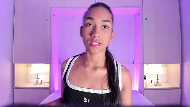 AnahiCollins online show from March 11, 11:36 am