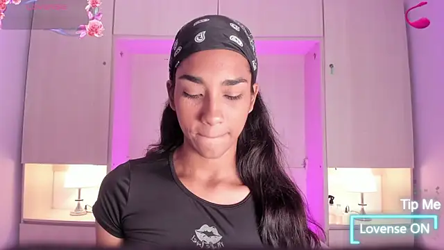 AnahiCollins online show from March 4, 12:23 pm