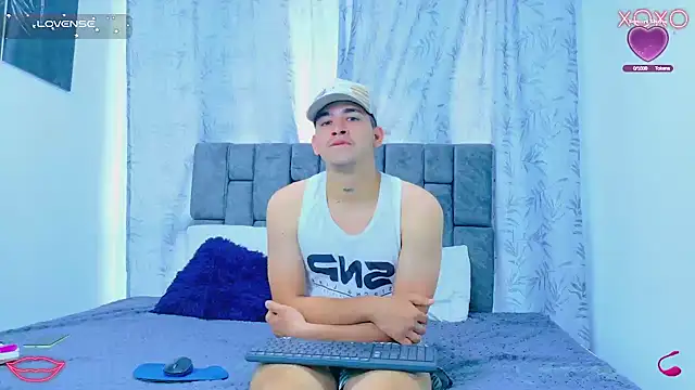 Laura King online show from September 27, 9:11 pm